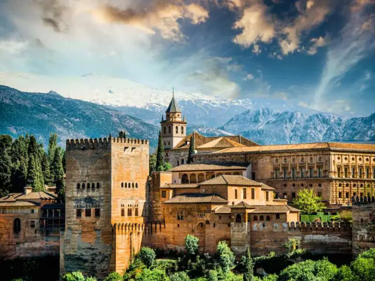 is-granada-worth-visiting-a-local-s-recommendation-andalucia-in-my